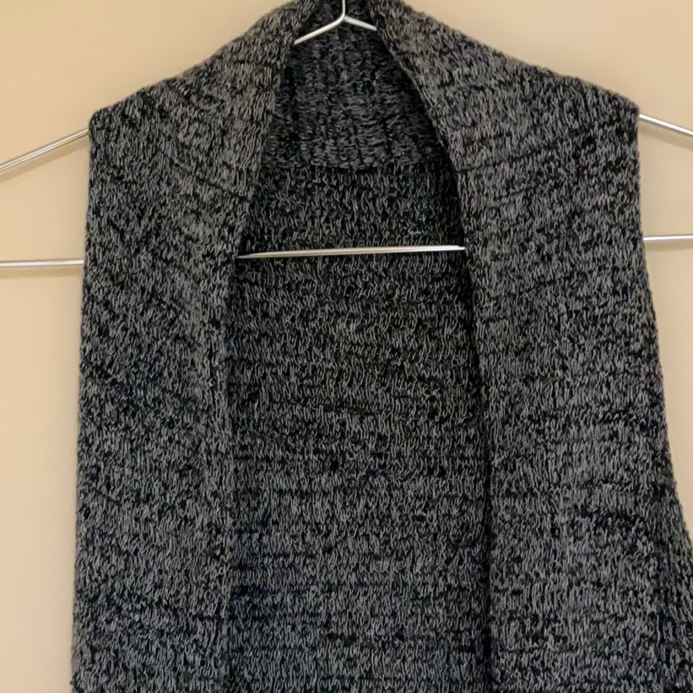 Long Vest - Picture 2 of 2